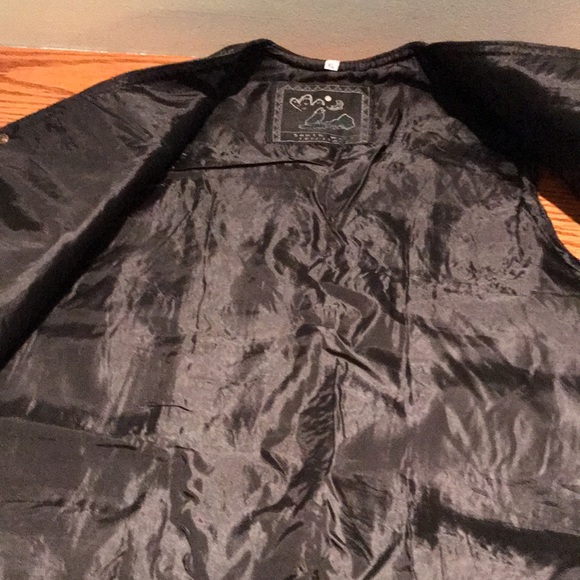 South West Territory XL Leather vest with quilted patters, pockets, front snaps - Picture 6 of 8